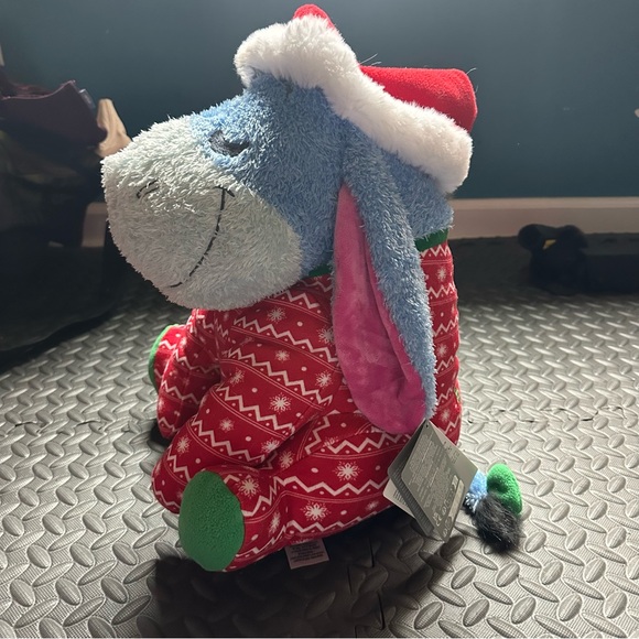 Eeyore Christmas Weighted Plush. Disney Store NWT - Picture 4 of 4